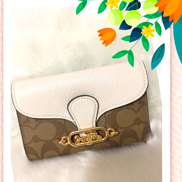 coach jade medium envelope wallet